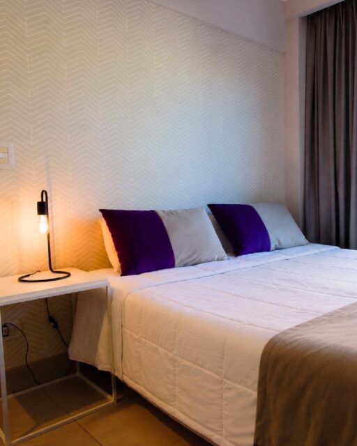 Después de un día recorriendo Buenos Aires, siempre es bueno volver a un espacio pensado para descansar.

Habitaciones cómodas, luminosas y equipadas para que solo tengas que disfrutar de tu estadía.

Descubrí M Concept Hotel.